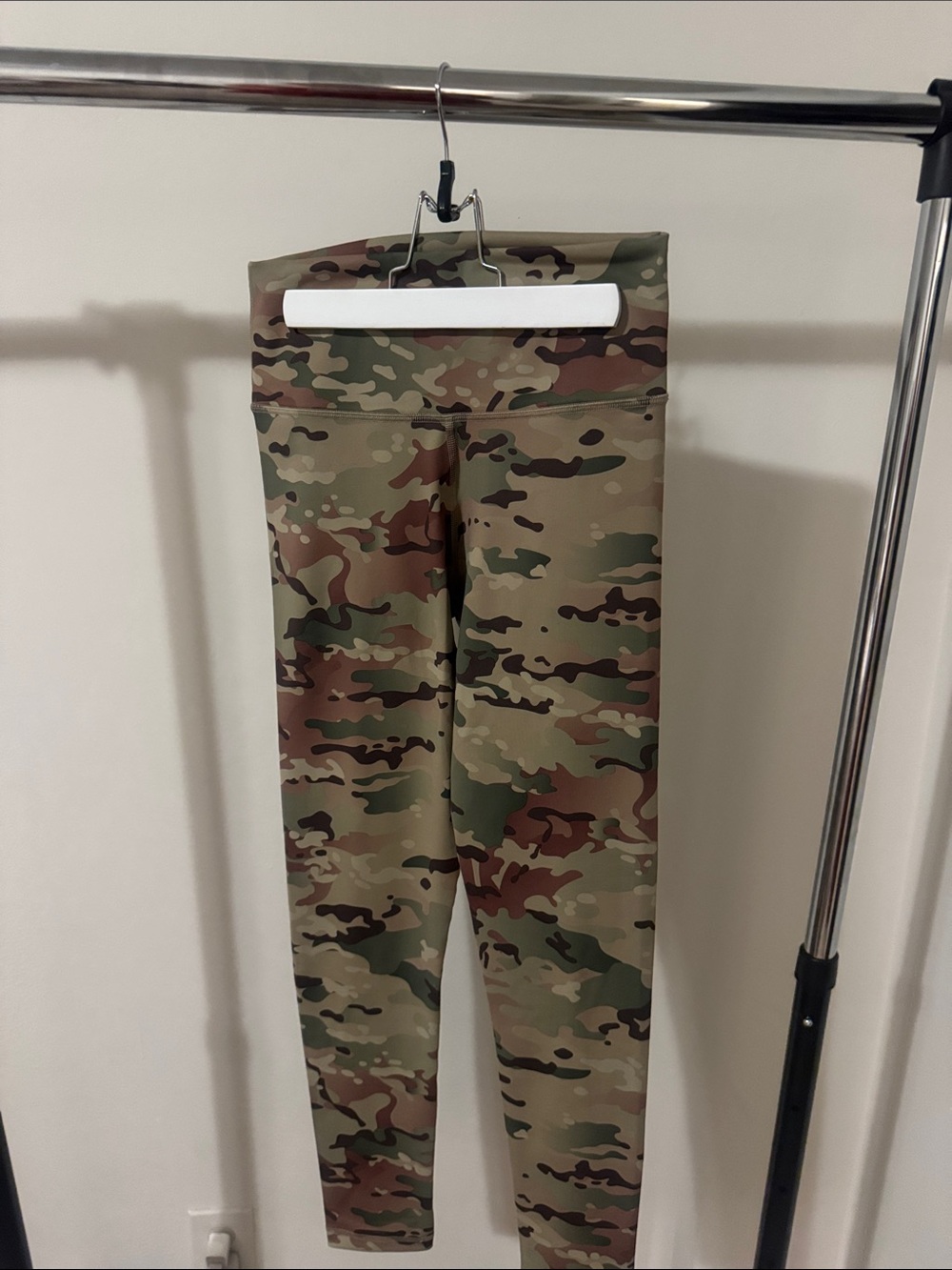 TNA Aritzia Camo Leggings
